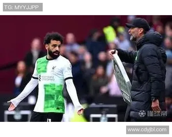 卡拉格怒斥萨拉赫赛后言论让俱乐部背锅：当利物浦陷入舆论漩涡